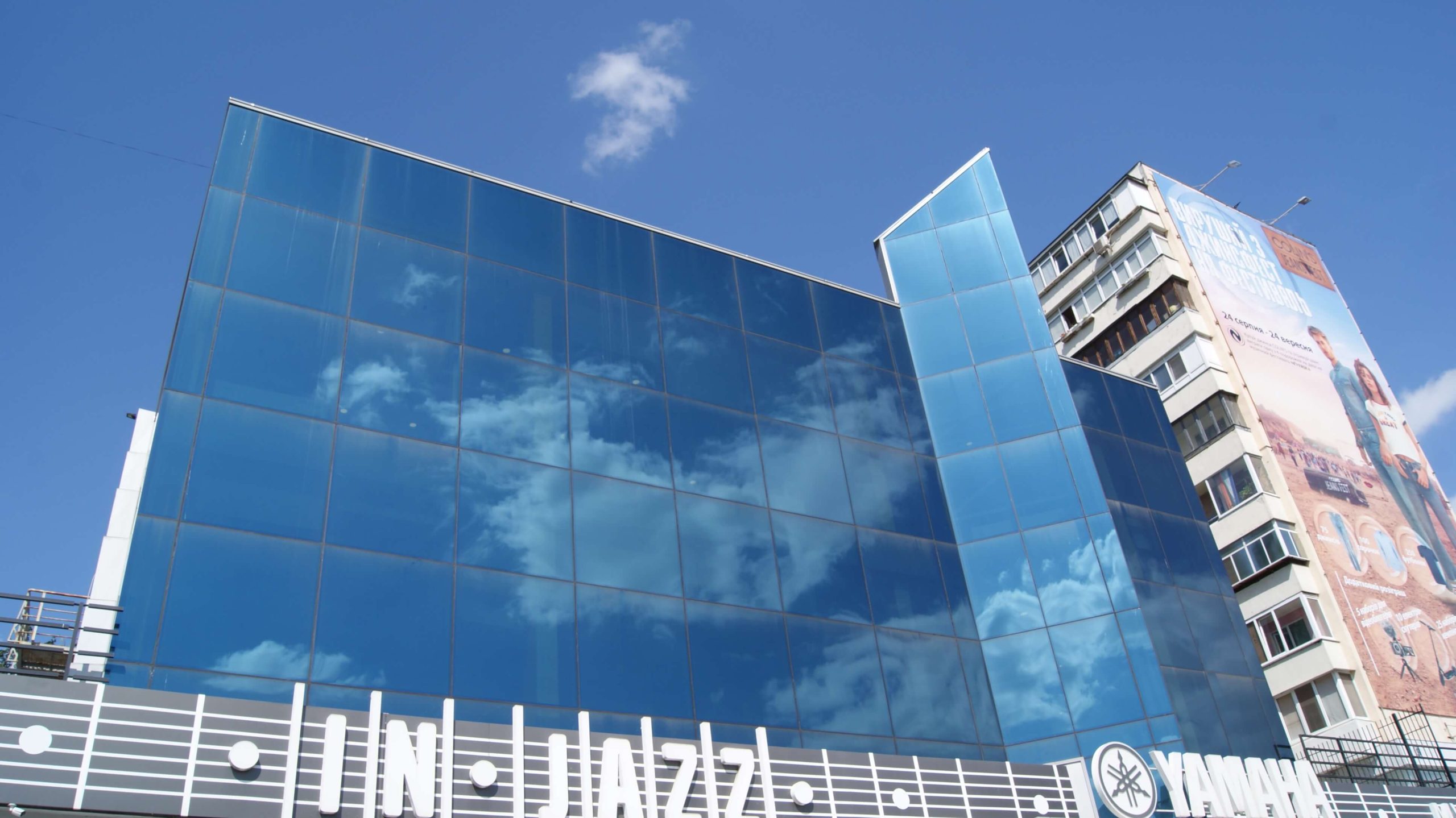 Semi Structural Curtain Walls